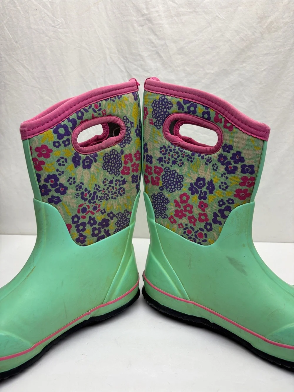 Bogs Classic size 5 big girl, box 3 (BA)